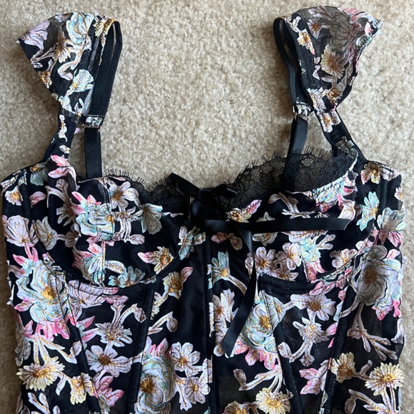Victoria’s Secret corset top - BRAND NEW NWT - Picture 2 of 3